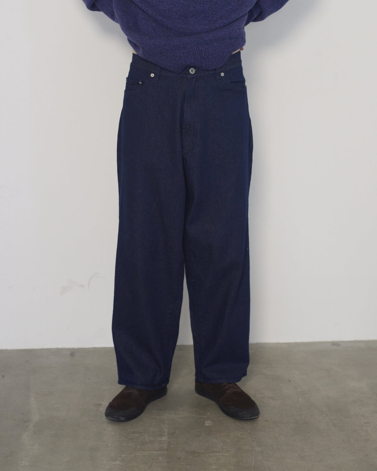 insert_ALV-90102-BL-1_004_BHARAT DENIM SKATE PANTS_ALV-00102_LOOK-1.jpg